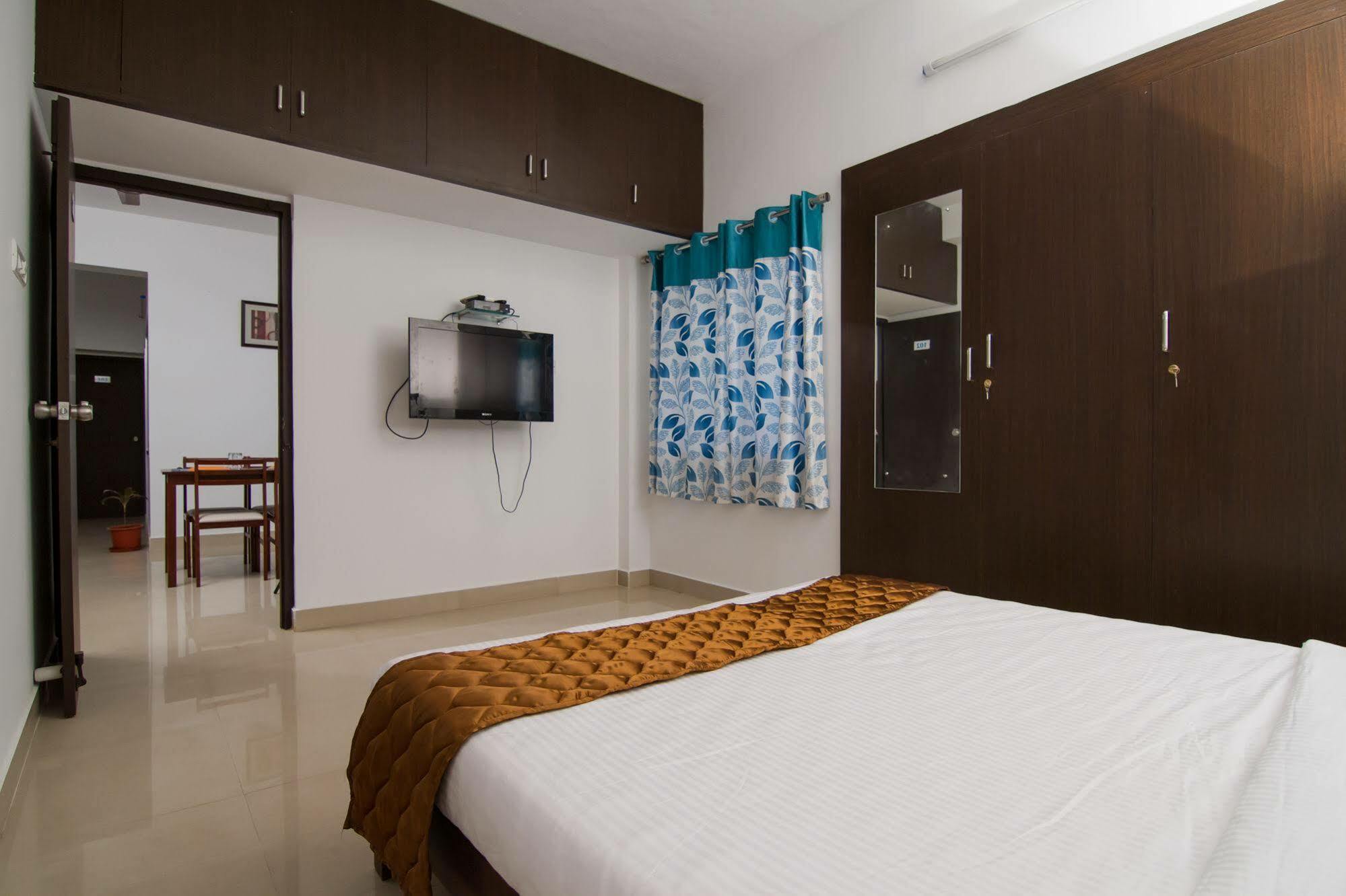 Phoenix Hospitality Services شيناي المظهر الخارجي الصورة