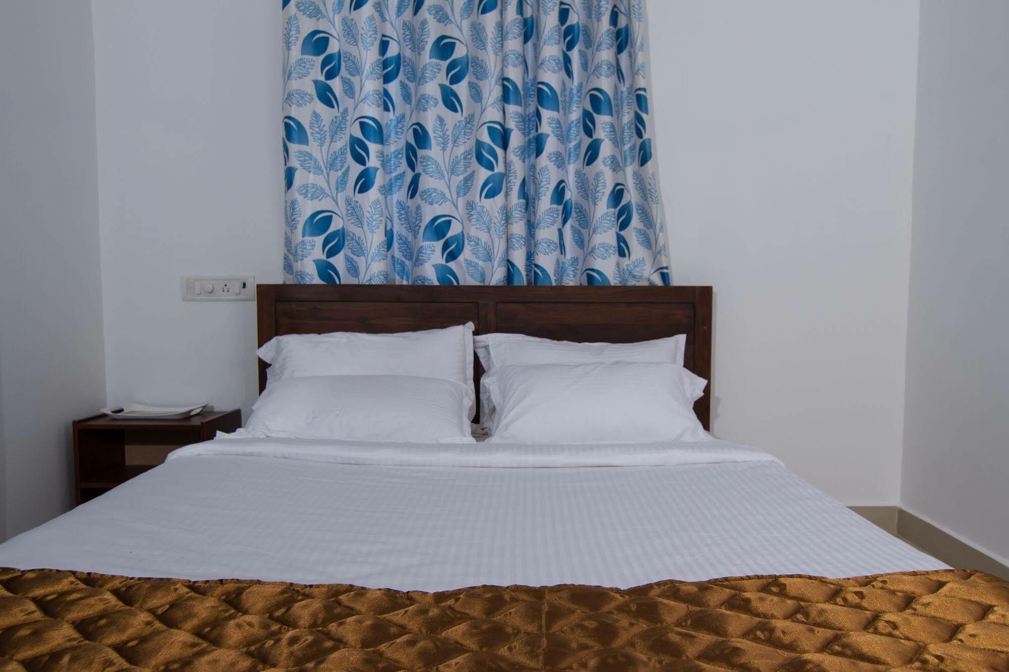 Phoenix Hospitality Services شيناي المظهر الخارجي الصورة